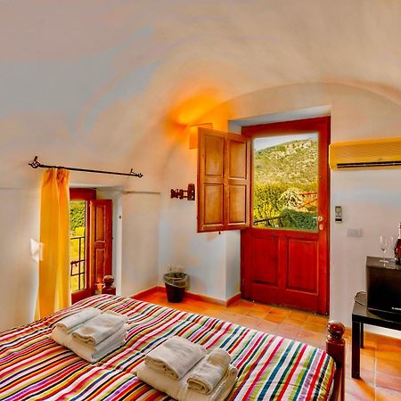 B&B Villa Della Porta, Amalfi Coast - Historical Heritage ヴィーコ・エクエンセ エクステリア 写真
