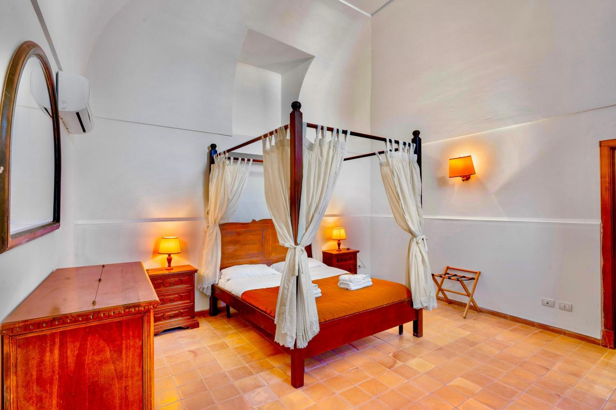 B&B Villa Della Porta, Amalfi Coast - Historical Heritage ヴィーコ・エクエンセ エクステリア 写真